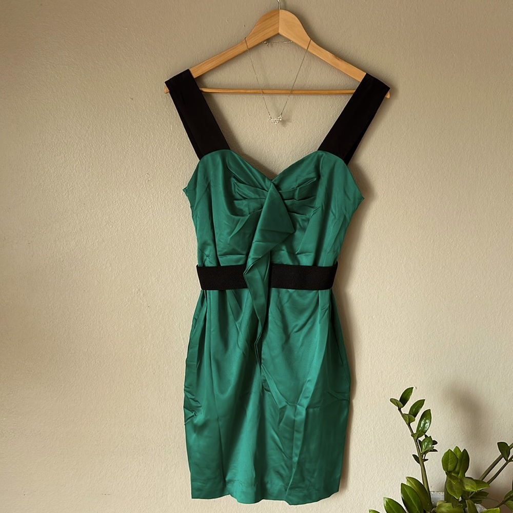 BCBGeneration Emerald Cocktail Dress ✨